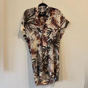 Dress Forum Los Angeles bold floral print dress. Size Small